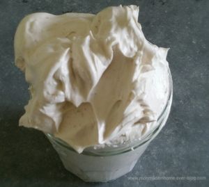 Chantilly de douche (économique, avec des restes de savons)