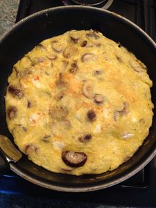 Omelette champignons-chèvre frais