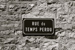 A la recherche du temps tout court; In search of time, period.
