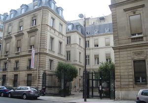 Au PS : Petits services entre amis !