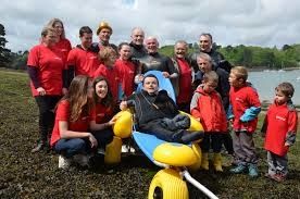 Paimpol. Le Trieux à la nage : défi réussi pour Armand malgré ses handicaps