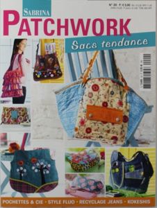 Une pochette minimaliste pour le soir !