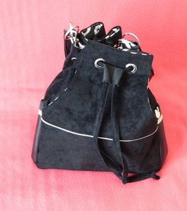 Les oeillets pour sacs à mains (mise à jour)