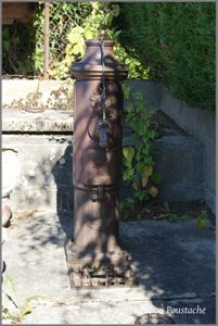 Monument,puits et fontaine à Agnat