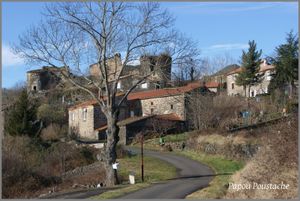 Le village de Chalet aux environs de Massiac