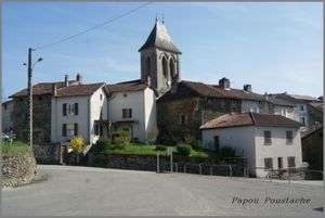 Le village de Leynhac dans le Cantal