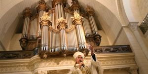 LA GRANDE ALLIANCE DE LA PAROLE, DE LA MUSIQUE ET DU SILENCE. Eucharistie à la cathédrale Saint-Pierre et bénédiction des grandes orgues, le 12 septembre 2015