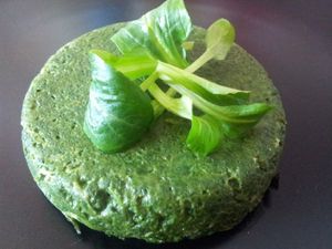 Deux gâteaux d'épinards: salé et sucré