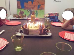 Jouer et découvrir # 31 – Gâteau d’anniversaire et cadeaux du Far West