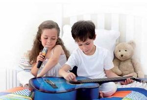 Un coin musique à la maison : du plaisir dans l'action! | A place dedicated to music at home : fun and productive!