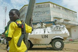 Quand votre iPhone sert à payer.. des enfants soldats