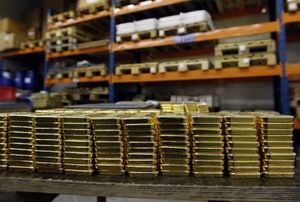 Une entreprise suisse accusée d’avoir fondu de l’or pillé au Congo