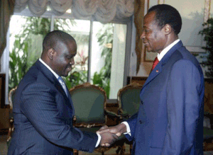 Un professeur burkinabé recadre sévèrement Guillaume Soro