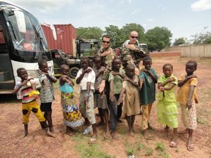 Le rire est aussi l’arme des puissants. Dieudonné défenseur des intérêts français en Afrique