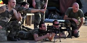 À Bangui, l'infernal cycle des représailles impliquant soldats français, chrétiens et musulmans (Le Figaro)