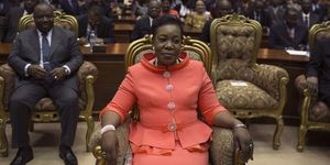 La présidente centrafricaine souhaite le maintien des forces françaises jusqu'en 2015 (Le Monde)