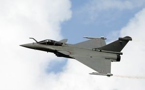 AU PS : De l’argent pour la guerre ils n’en manquent pas !