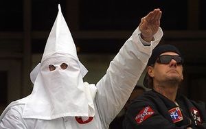 États-Unis : le Ku Klux Klan recrute ! (JAI)