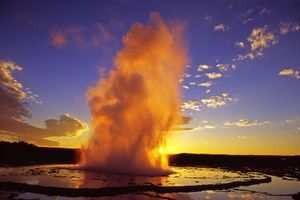 Yellowstone : Les USA demandent l'aide d'autres pays (dont l'Afrique du sud) pour reloger leur population en cas d'éruption du Supervolcan