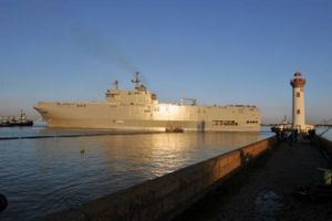 Washington "inquiet" de la vente par Paris à Moscou de navires militaires (AFP)