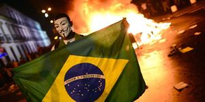 Brésil : "Je chie sur le Mondial !" (Mediapart)