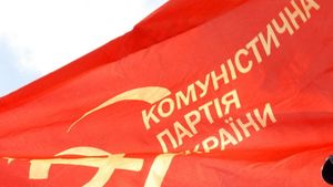 Le pouvoir fasciste de Kiev demande l’interdiction du PC d’Ukraine, le Donbass lance un processus de nationalisation contre les oligarques (PRCF)