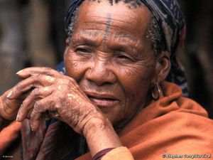 Bostwana. Une décennie de violences pour les Bushmen malgré une victoire juridique historique (Survival)