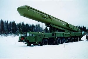 Les étasuniens confèrent le statut d’allié à la junte nazi au pouvoir à Kiev et ils leur donnent l’arsenal nucléaire ! Allons-nous à marche forcée vers la guerre nucléaire ? (Agoravox)