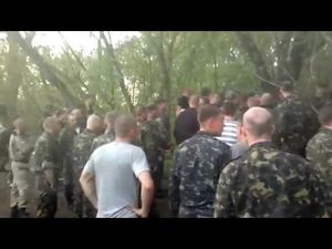 Douze soldats ukrainiens ont abandonné leurs armes et ont fuit dans la région de Rostov en Russie, selon des responsables russes (Press TV)