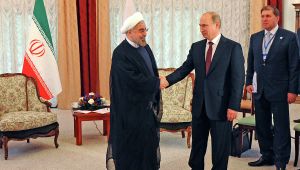 Vladimir Poutine signe un accord commercial historique de 20 milliards de dollars avec l'Iran destiné à contourner les sanctions occidentales