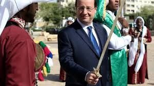 Visite de Hollande à Ryad : ventes d'armes, coopération nucléaire et industrielle au programme (janvier 2014)