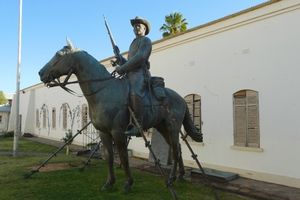 Le Cheval colonialiste allemand en Namibie.