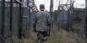 La CIA va créer des "succursales de Guantanamo" en Ukraine (Russia Today)