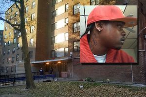 Le flic de New York qui a tué un homme noir désarmé à Brooklyn a envoyé un SMS à son syndicat plutôt que d'appeler les secours