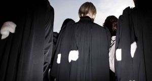 Ces avocats français qui s'en mettent plein les poches en Françafrique