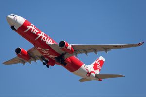 Un avion d'AirAsia disparaît entre l'Indonésie et Singapour (Voix de la Russie)