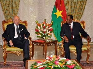 Quand Fabius lorgnait sur le « carnet d’adresse » du dictateur Compaoré (Mondafrique)