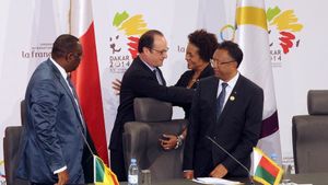 Hollande ce grand médiateur démocratique de l'OIF ?