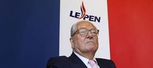 Jean-Marie Le Pen maintient ses propos sur l'inégalité des "races" (BFM TV)