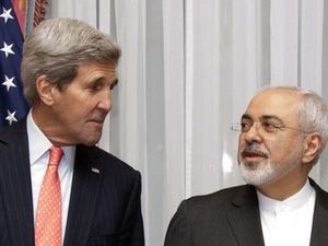 John Kerry et Mohammad Javad Zarif ont conclu un pré-accord politique bilatéral secret. Ce faisant, ils ont conclu un accord public dans le cadre des négociations multilatérales 5+1.