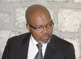 Décès du principal leader de "l'opposition gabonaise", André Mba Obame, à Yaoundé ; violences à Libreville