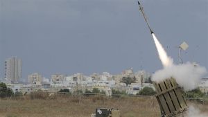 La chambre des représentants étatsunienne a approuvé des fonds pour financer le système de missiles d'Israël et un système visant à lutter contre les tunnels dans la bande de Gaza (Press TV)