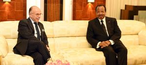Bernard Cazeneuve et Paul Biya/ ©PRC