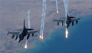 Exclusif : des avions de chasse US bombardent les positions de l'armée irakienne dans la province d'Anbar (FNA)