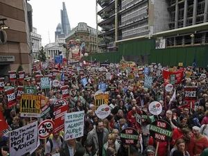Londres : 250.000 personnes défilent contre l'austérité