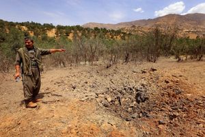 La Turquie bombarde les régions kurdes d'Irak faisant 34 morts parmi les militants du PKK (Today's Zaman)