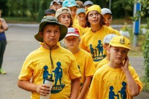 Des néonazis en Ukraine à l’exode des réfugiés vers l’Europe: Derrière ces photos d’enfants (Il Manifesto)