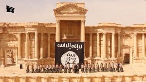 Syrie : les Russes envoient des soldats en Syrie pour combattre l'Etat islamique. Palmyre pourrait être la première cible islamiste à être attaquée (The Independent)