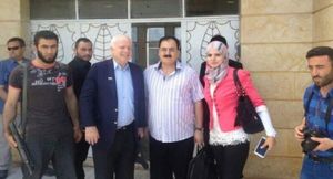 Mc Cain et un membre de l'EI syrien