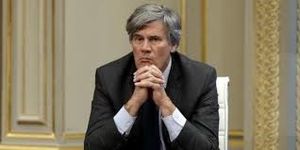 Un ministre du gouvernement français envoyé à Moscou pour implorer les Russes de lever leur embargo sur les produits agricoles français.